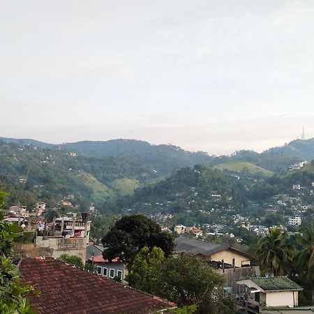 Marvel Hills Kandy Exterior foto
