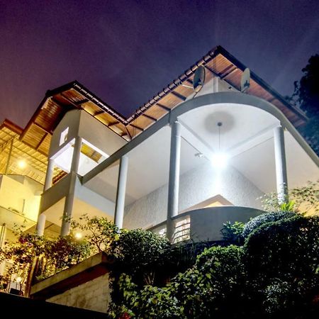 Marvel Hills Kandy Exterior foto