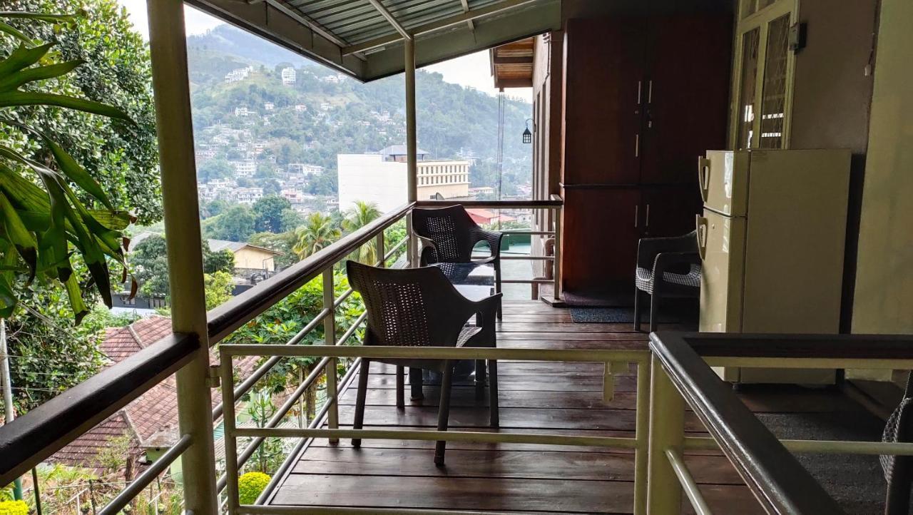 Marvel Hills Kandy Exterior foto