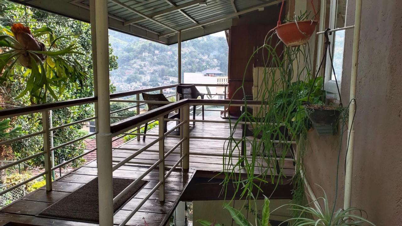 Marvel Hills Kandy Exterior foto