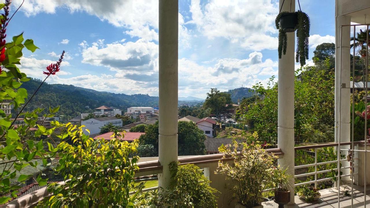 Marvel Hills Kandy Exterior foto