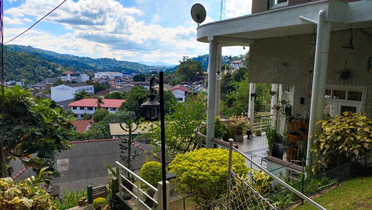 Marvel Hills Kandy Exterior foto