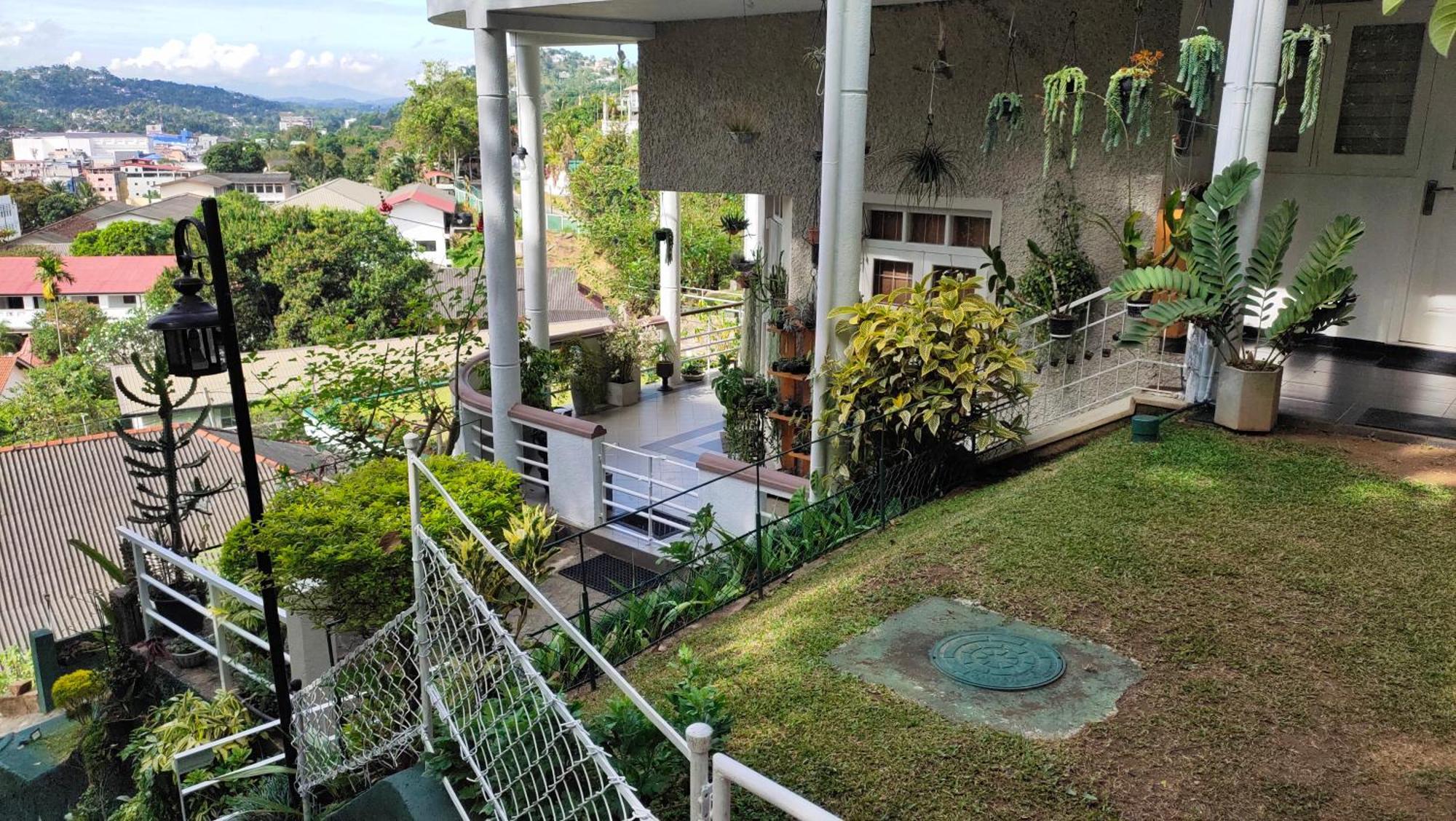 Marvel Hills Kandy Exterior foto