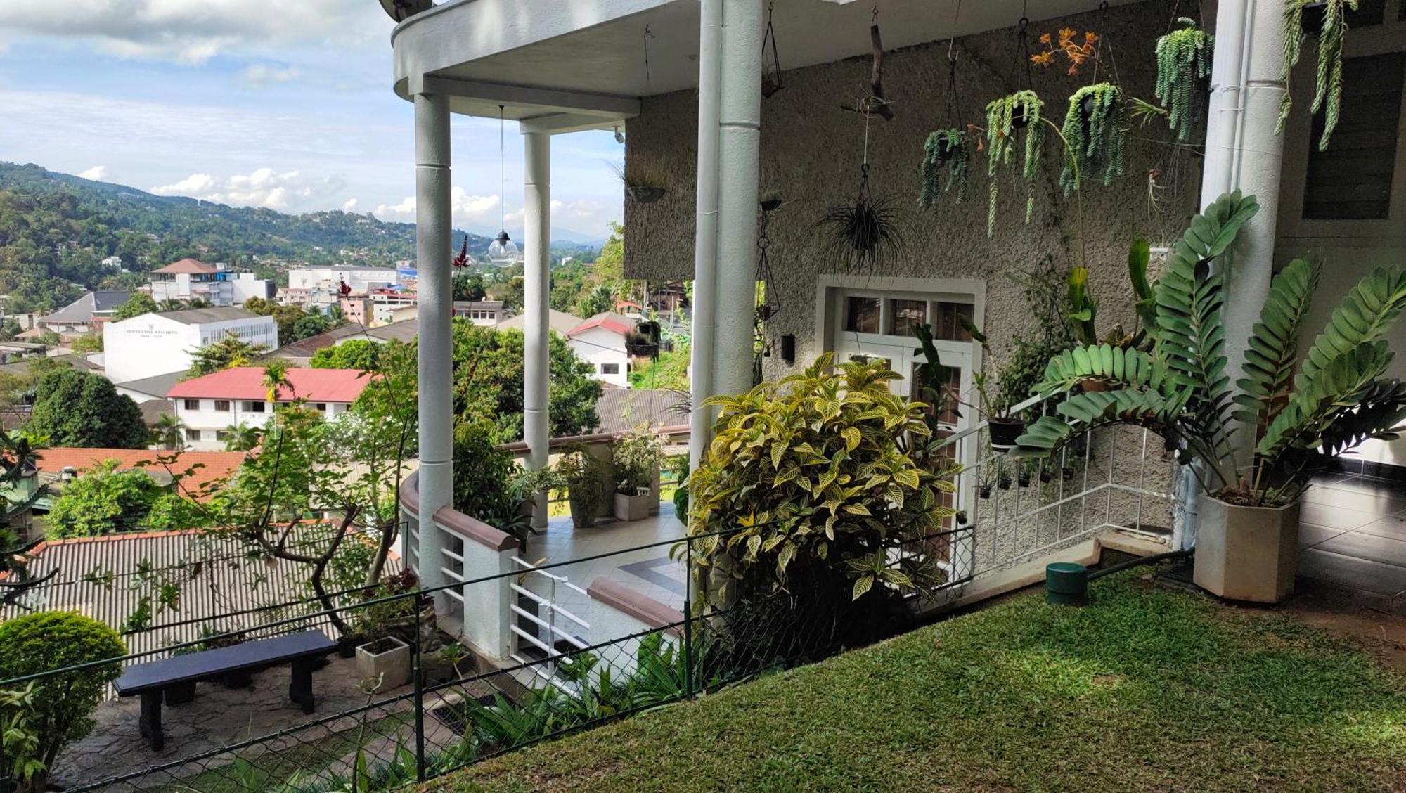 Marvel Hills Kandy Exterior foto