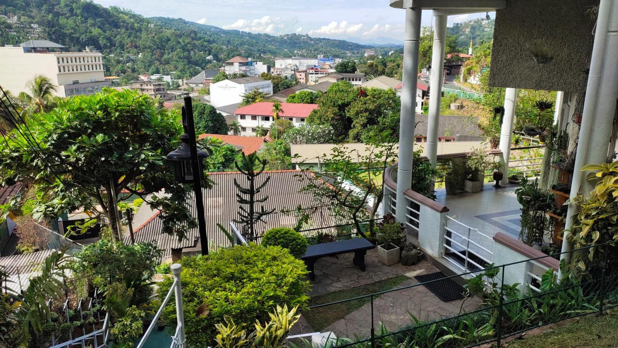 Marvel Hills Kandy Exterior foto
